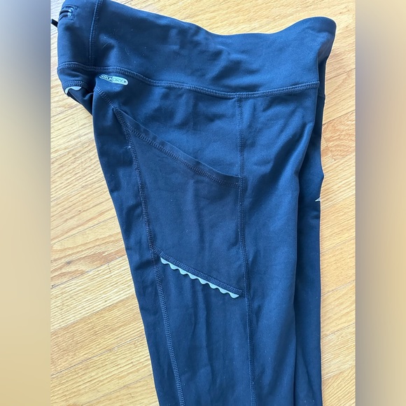 Saucony running leggings/ pants - Picture 2 of 5